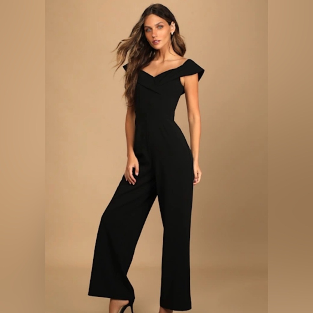 NWOT Lulus Black Jumpsuit